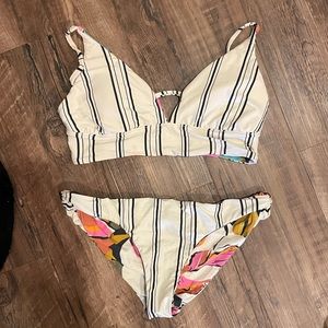 Roxy reversible bikini